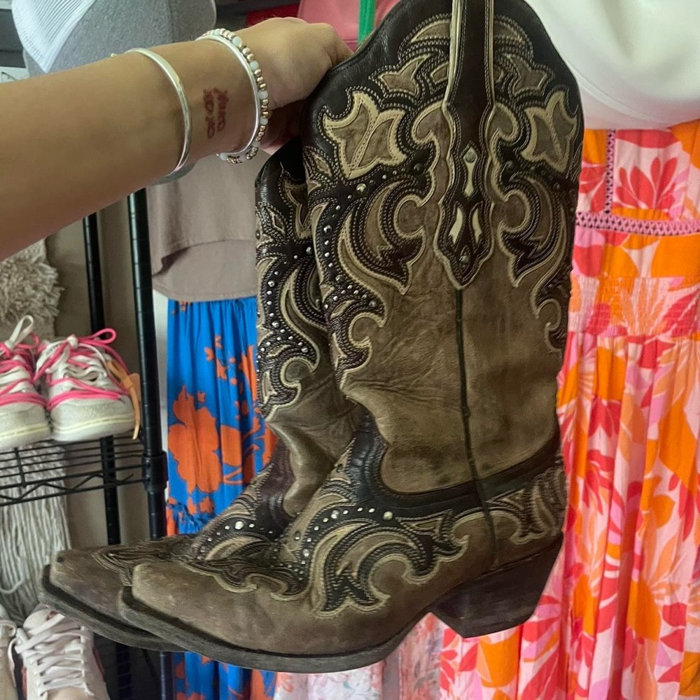 Corral cowboy boots